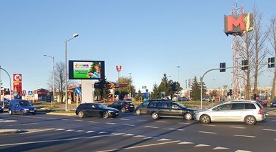 Telebim w Częstochowie przy obok C.H. M1.