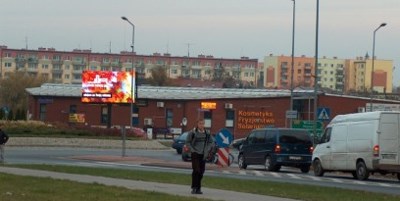 Telebim w Śremie przy Rondzie Jana Pawła II.